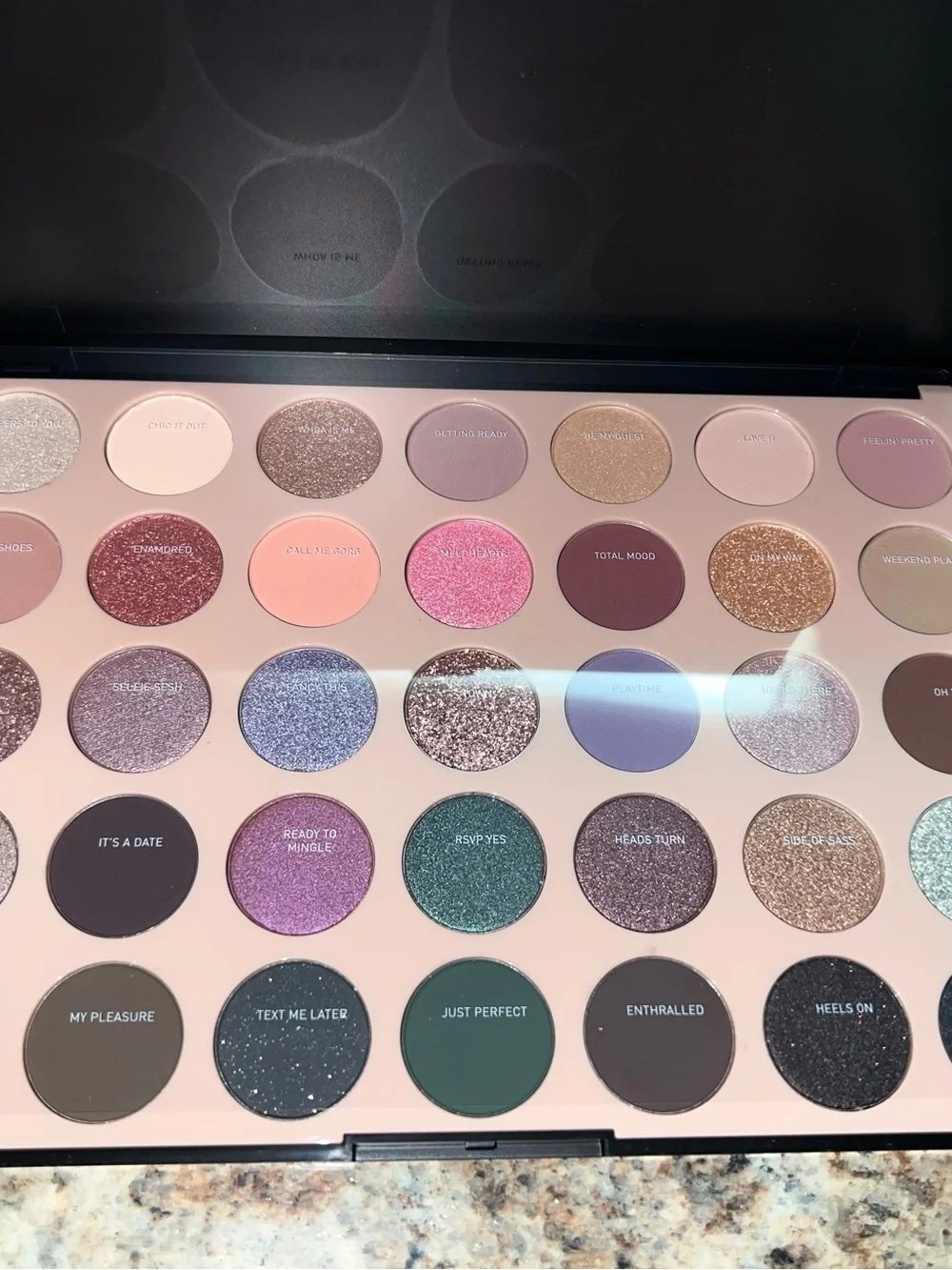 Morphe Eyeshadow Palette in Black Packaging